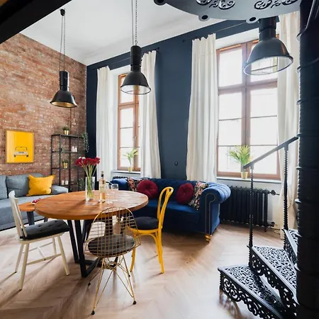 Loft Apart -old Town -5 People-nice Design-near To Market Square Apartment Wroclaw