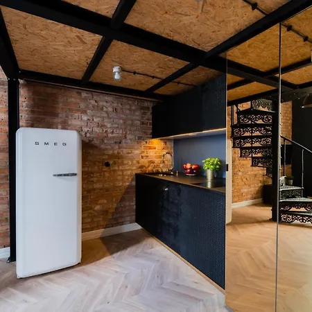 Loft -old Town -5 People-nice Design-near To Market Square דירה